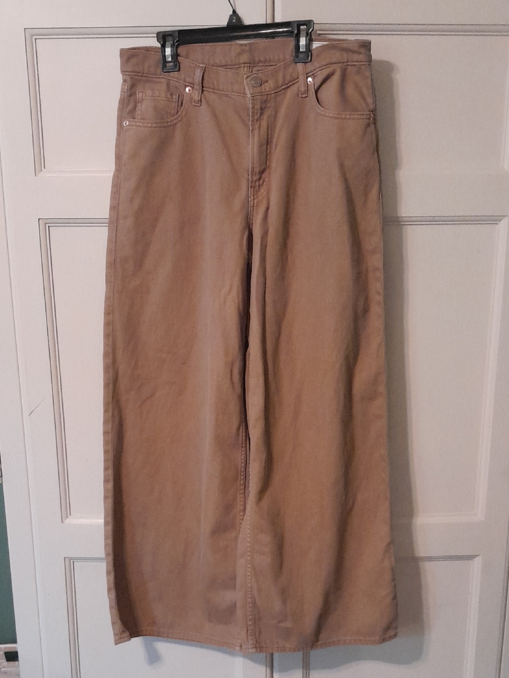 GAP Baggy Mid Rise Khaki Pants